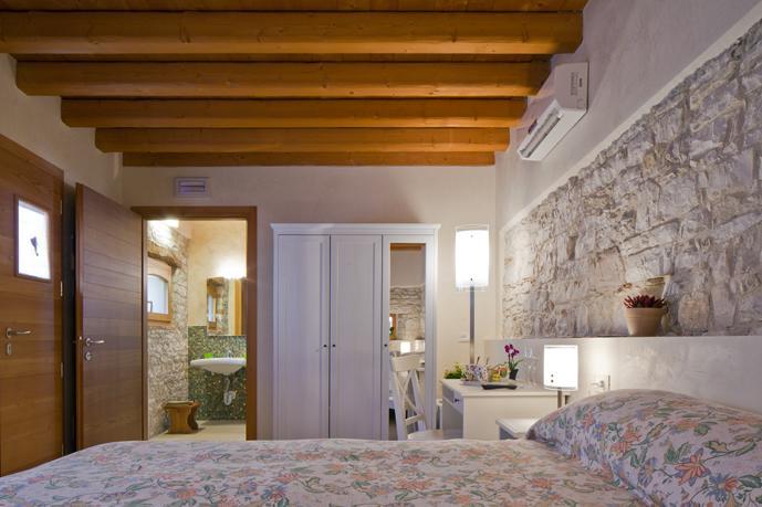 Bed and Breakfast Le Zitelle Di Ron Вальдоббьадене Экстерьер фото